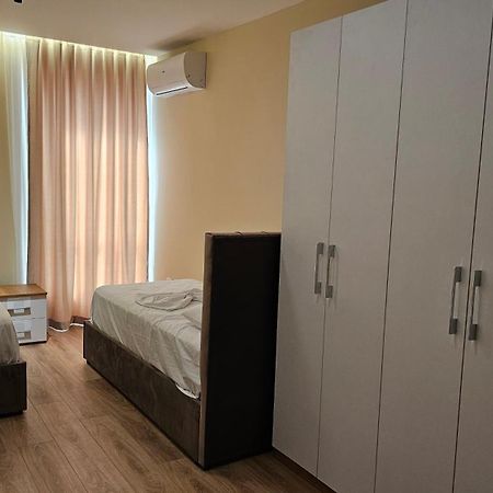 Tirana Airport Apartment エクステリア 写真