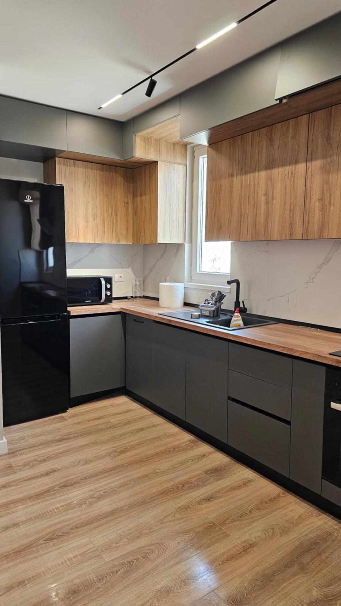 Tirana Airport Apartment エクステリア 写真